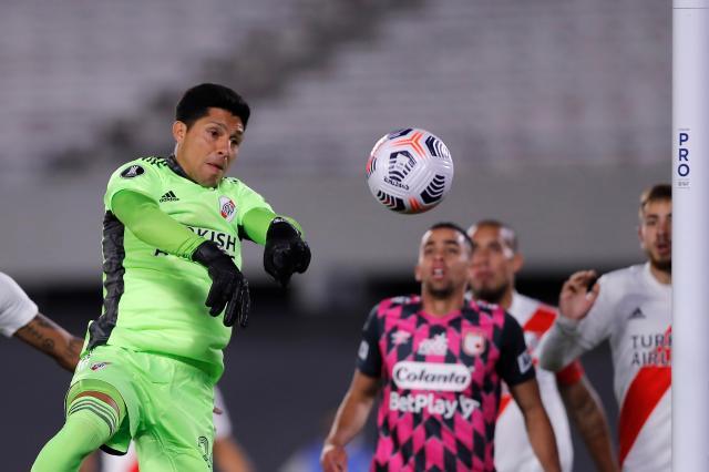 奇迹！河床老将首发客串守门员助球队获胜